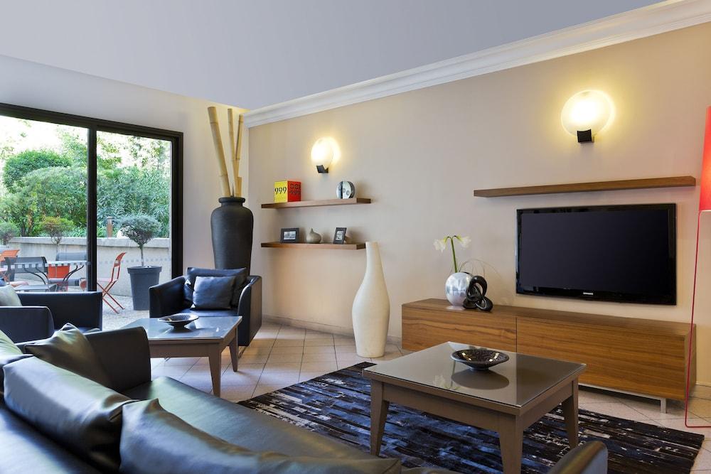 Rockypop Hotel 4*